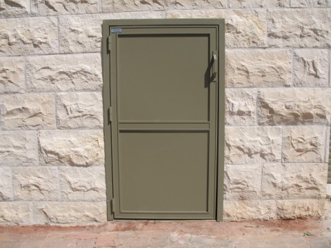 שערים - שערים / דלתות שירות - דלת שרות לפח זבל