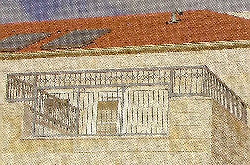 סורגים - הגבהת מעקה מפרסת מסורג - הגבהת מעקה מרפסת מסורג